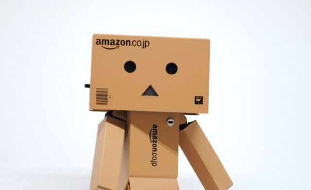 amazonの段ボールロボットのキャラクター
